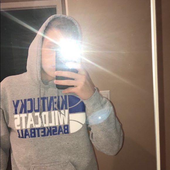 Meet your Posher, Cameron - Picture 1 of 1